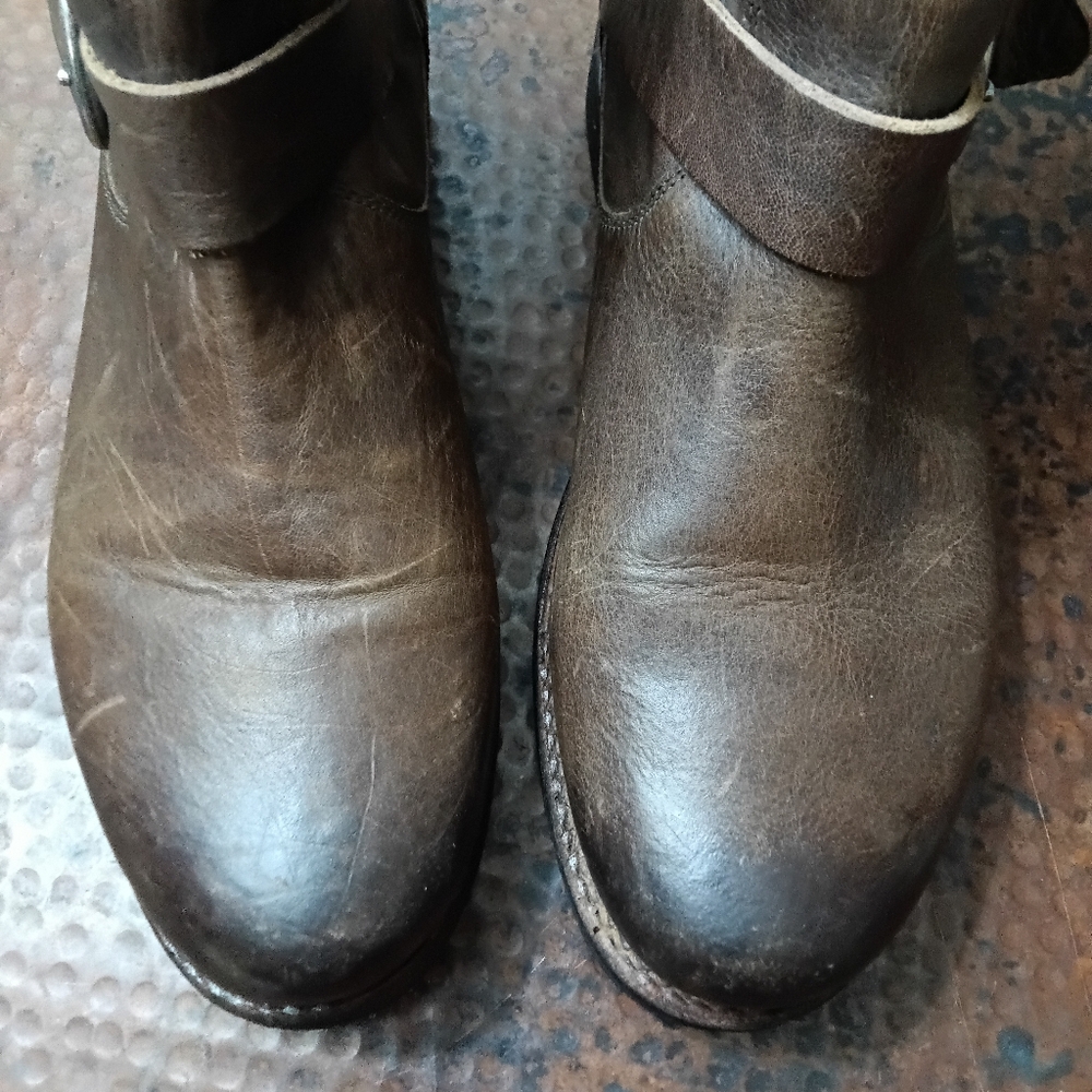 Frye Sz. 7.5M Brown Veronica Flex Bootie (fits like 7M) - Picture 6 of 16